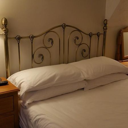 Maindee Guest House Барроу-ин-Фернесс Экстерьер фото