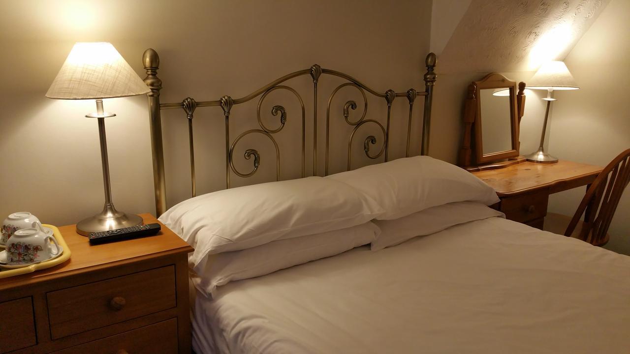 Maindee Guest House Барроу-ин-Фернесс Экстерьер фото