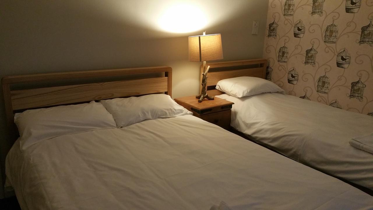 Maindee Guest House Барроу-ин-Фернесс Экстерьер фото